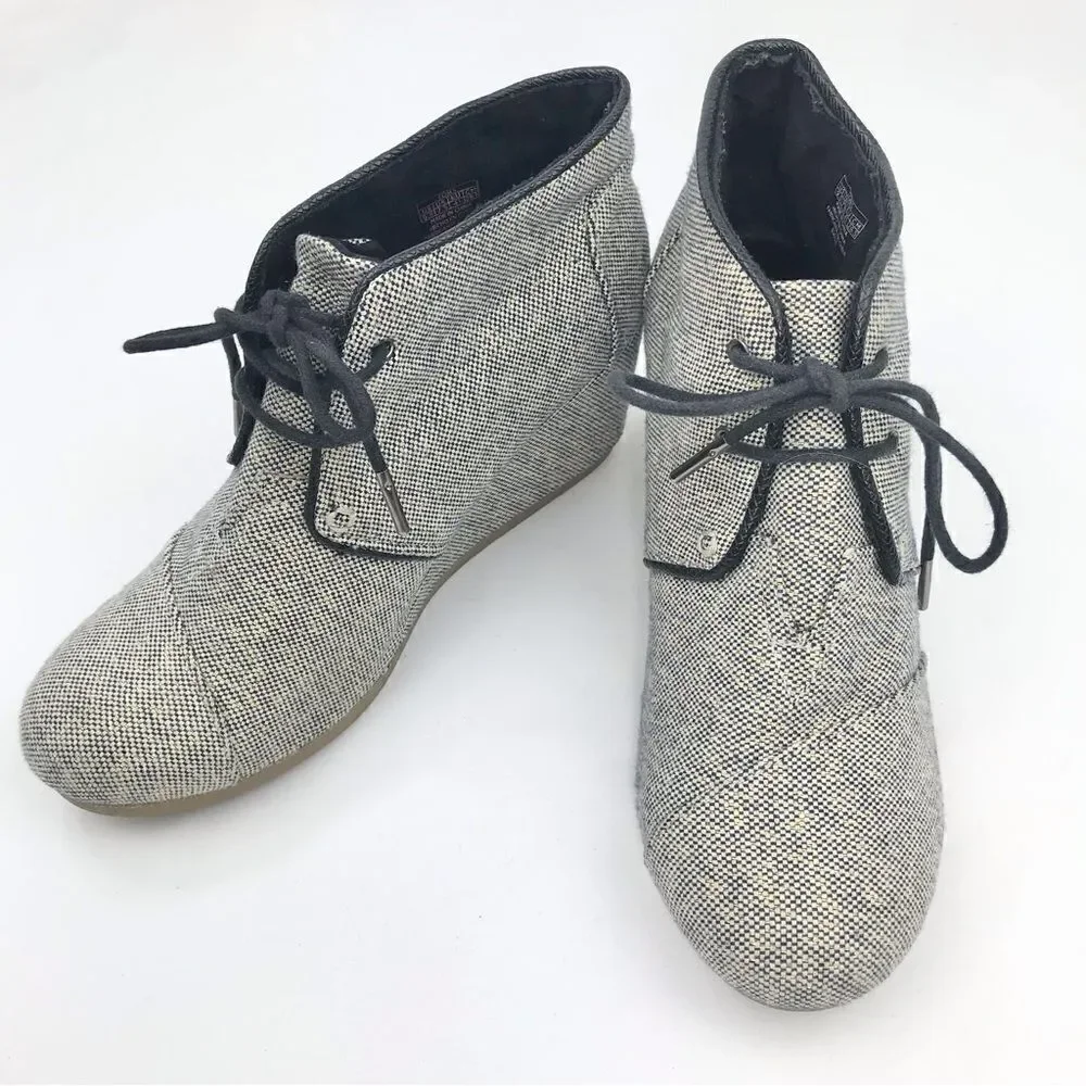 Toms KALA Beige Gold Black Sparkle Tweed Lace Up Wedge Heel Shoes